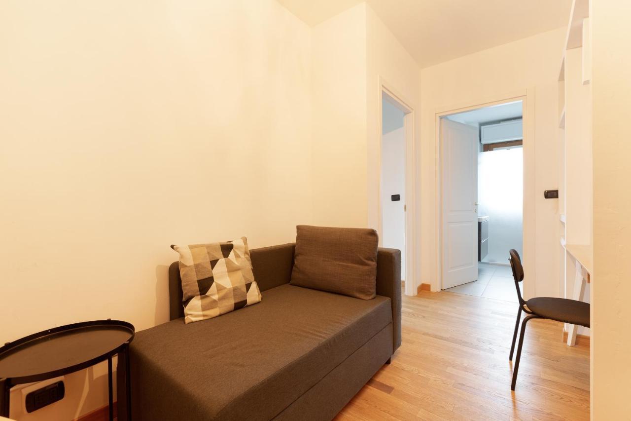 Milan Comfy Apartment X3 - With Balcony Ngoại thất bức ảnh