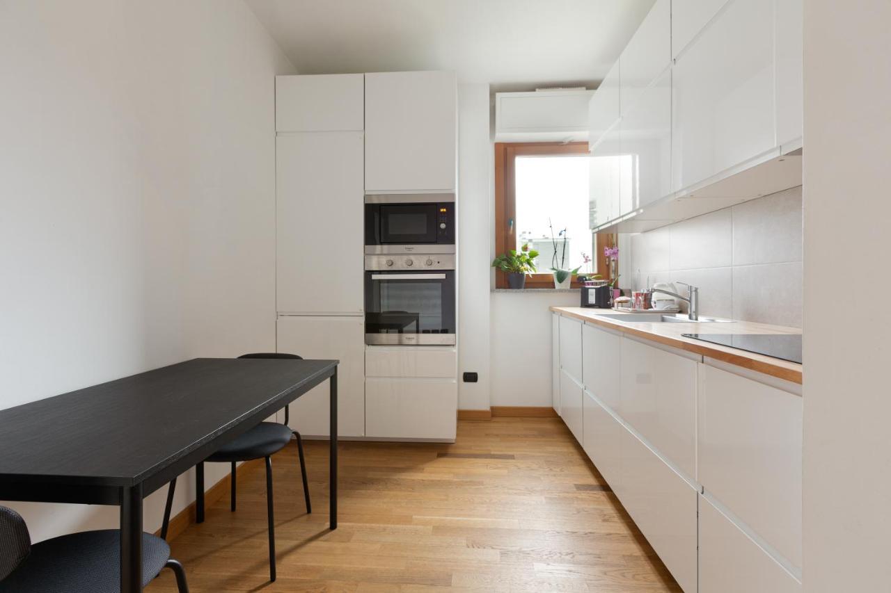 Milan Comfy Apartment X3 - With Balcony Ngoại thất bức ảnh