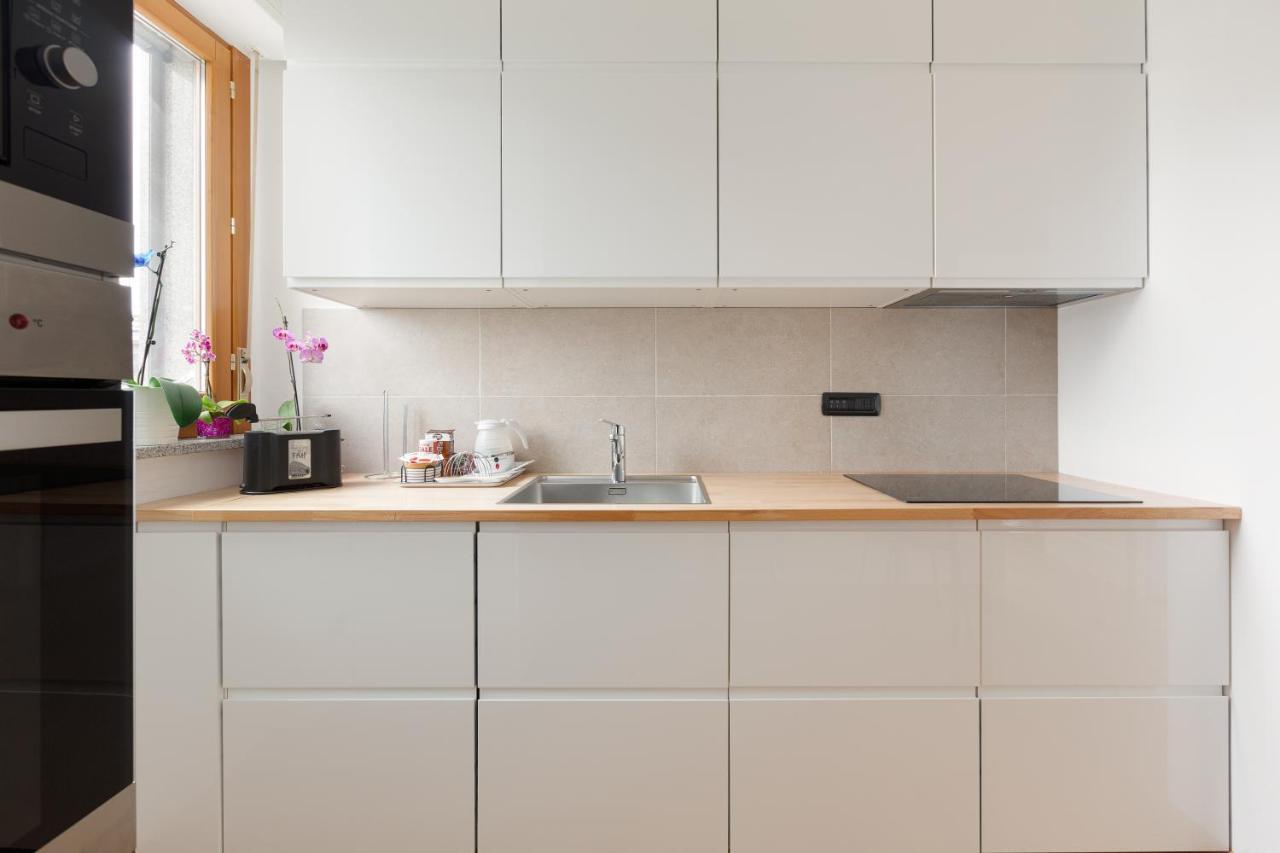 Milan Comfy Apartment X3 - With Balcony Ngoại thất bức ảnh